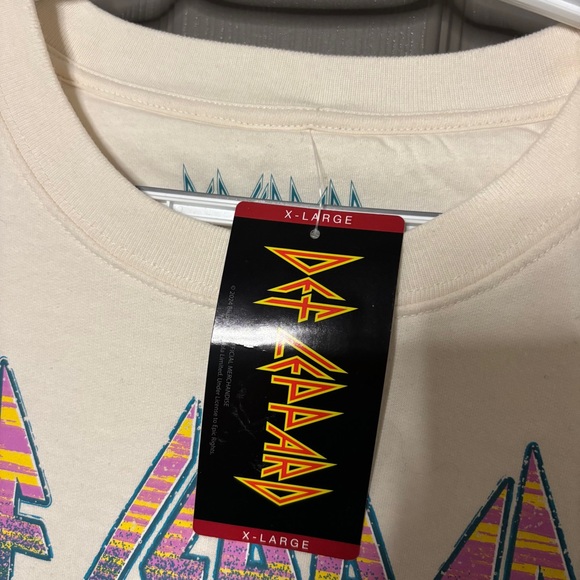 Def Leppard New Sweatshirt XL Soft Fleece Cream Band Shirt - Picture 4 of 6